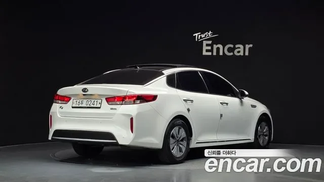 Kia K5 Hybrid, 2016 — фото 2