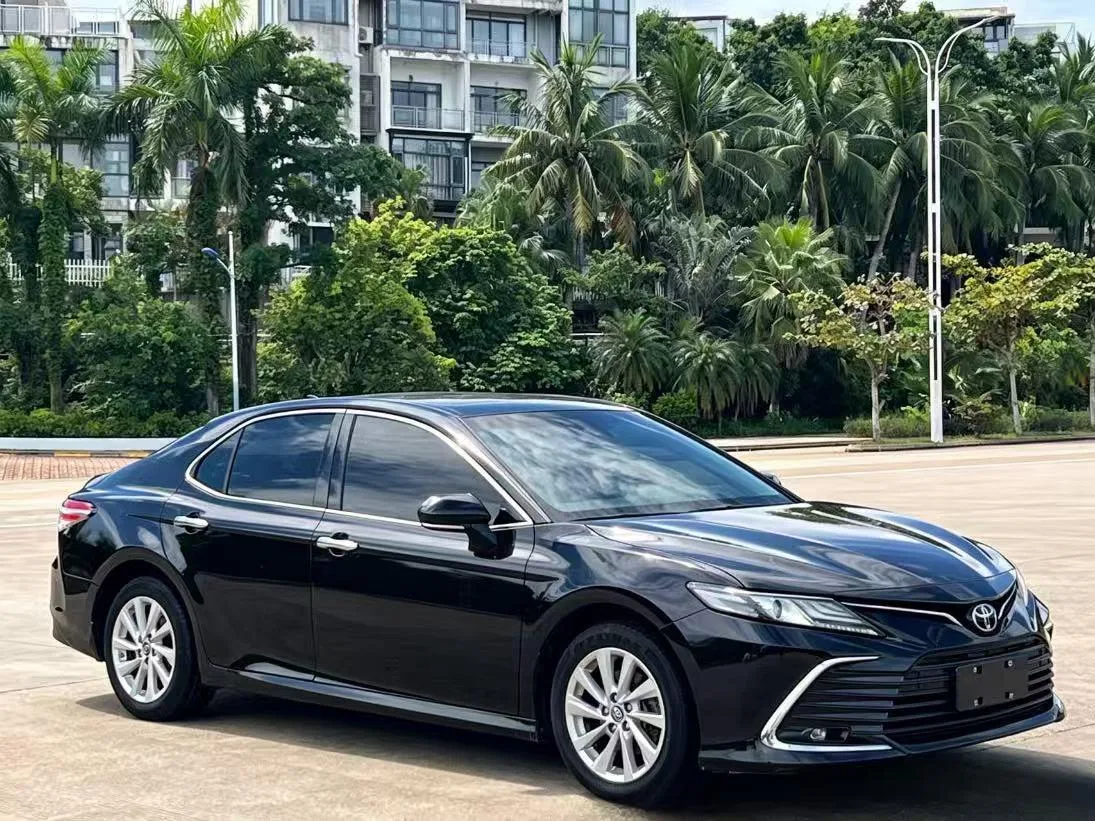 Toyota Camry, 2023 — фото 3