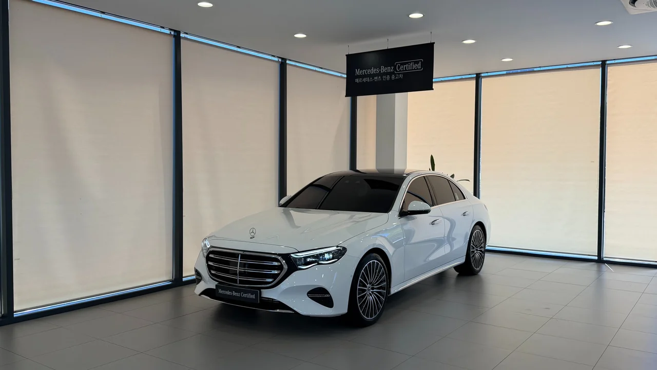 Mercedes-Benz E-Class W214