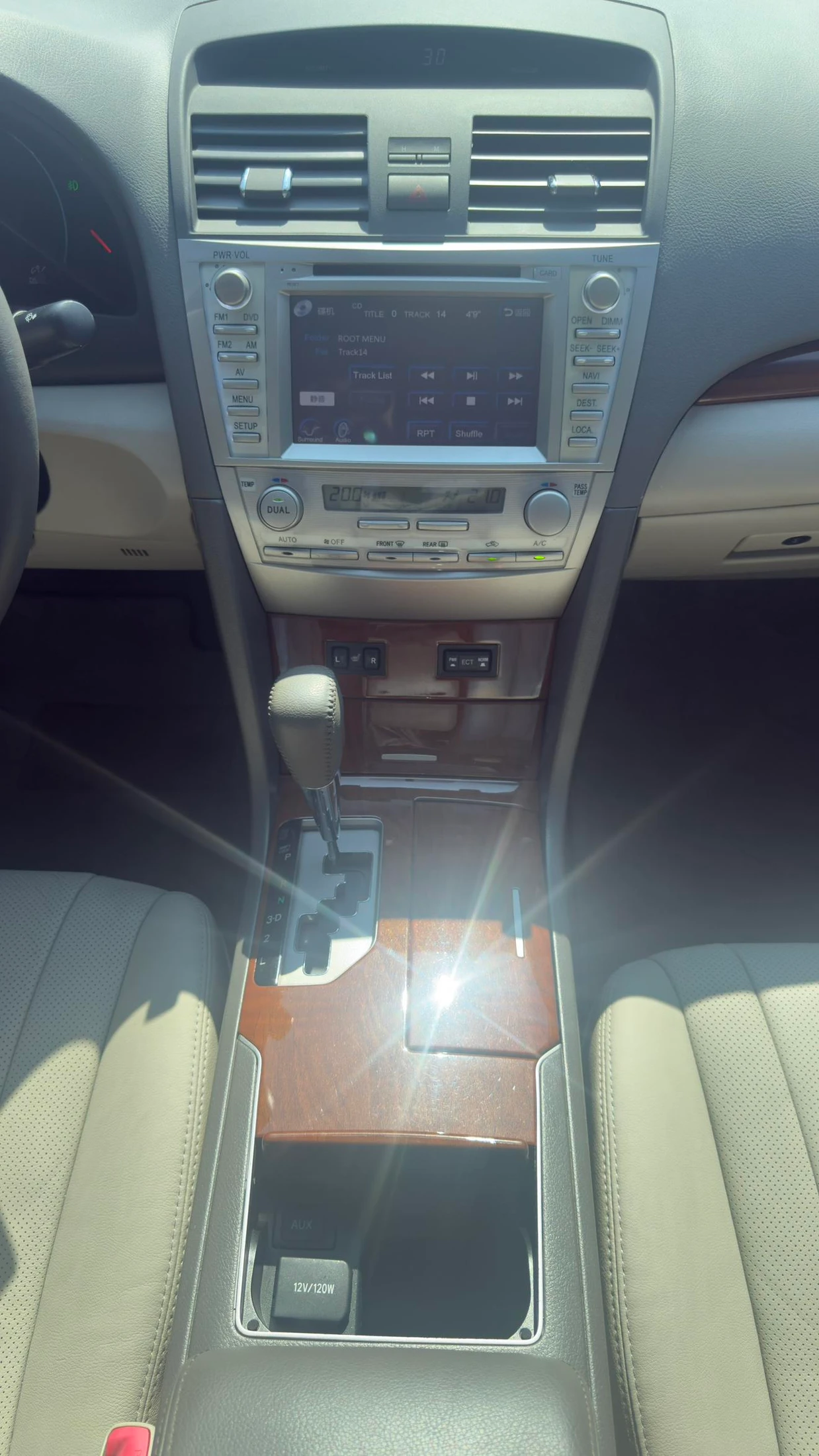 Toyota Camry, 2013 — фото 18