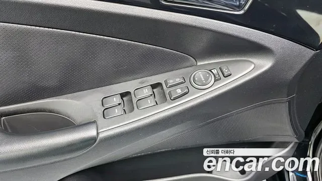 Hyundai Sonata YF Sonata, 2009 — фото 17
