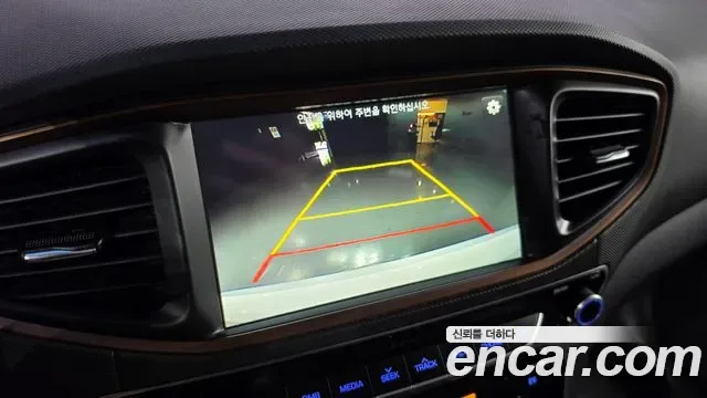 Hyundai Ioniq Ionic Electric, 2017 — фото 17