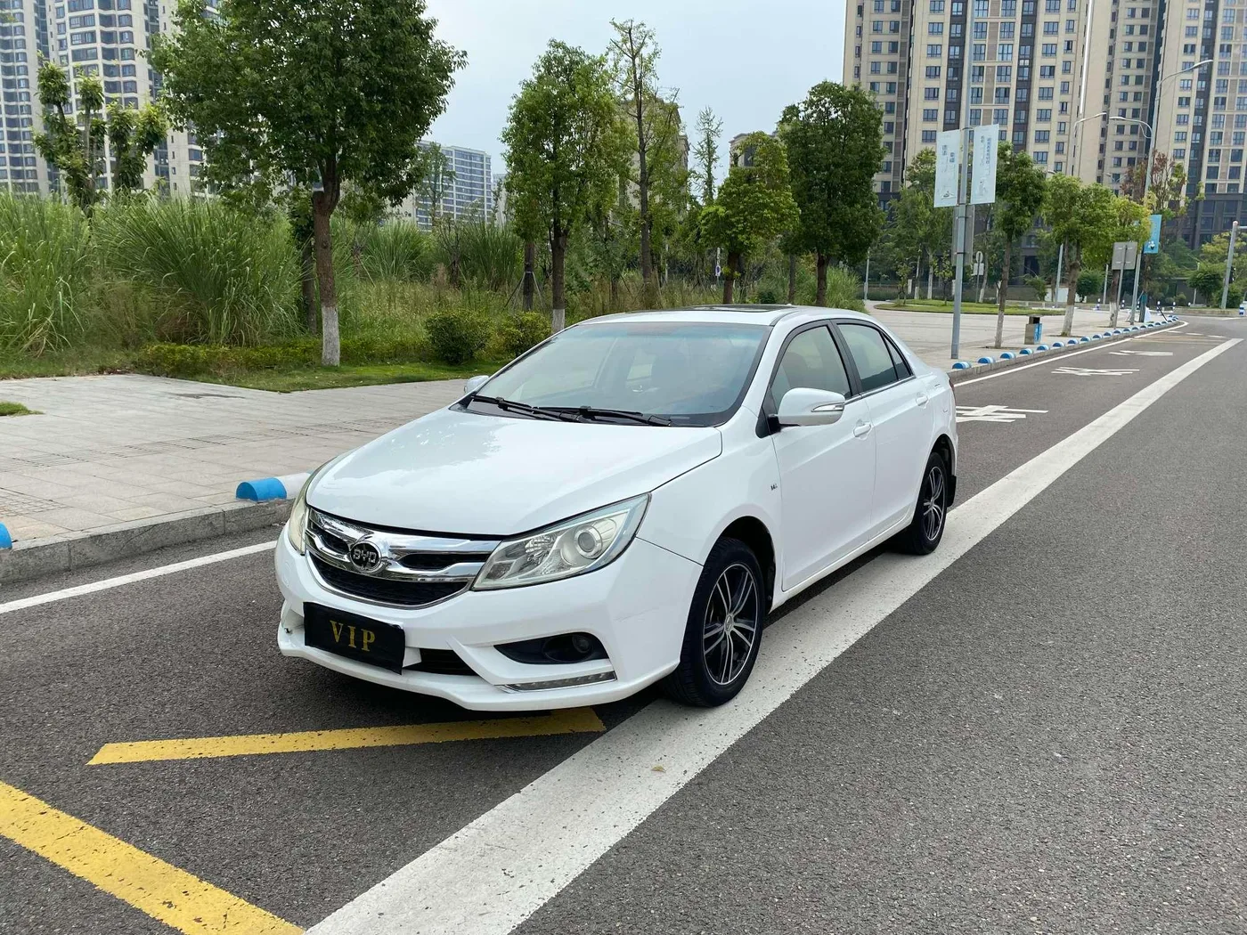 BYD Speedy, 2015 — внешний вид автомобиля