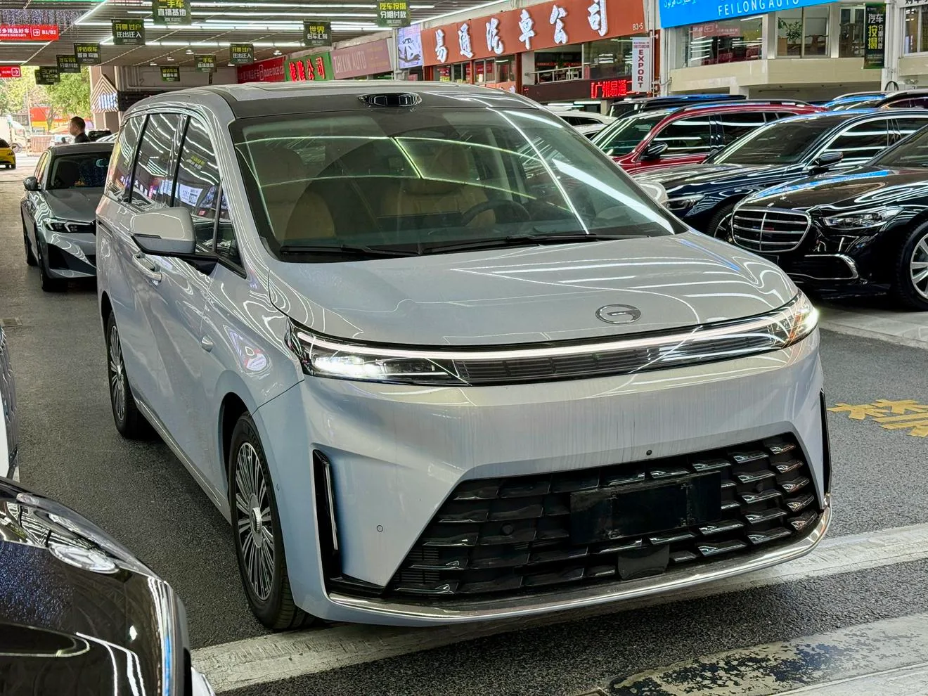 GAC Trumpchi Trumpchi E8 PHEV, 2026 — фото 3