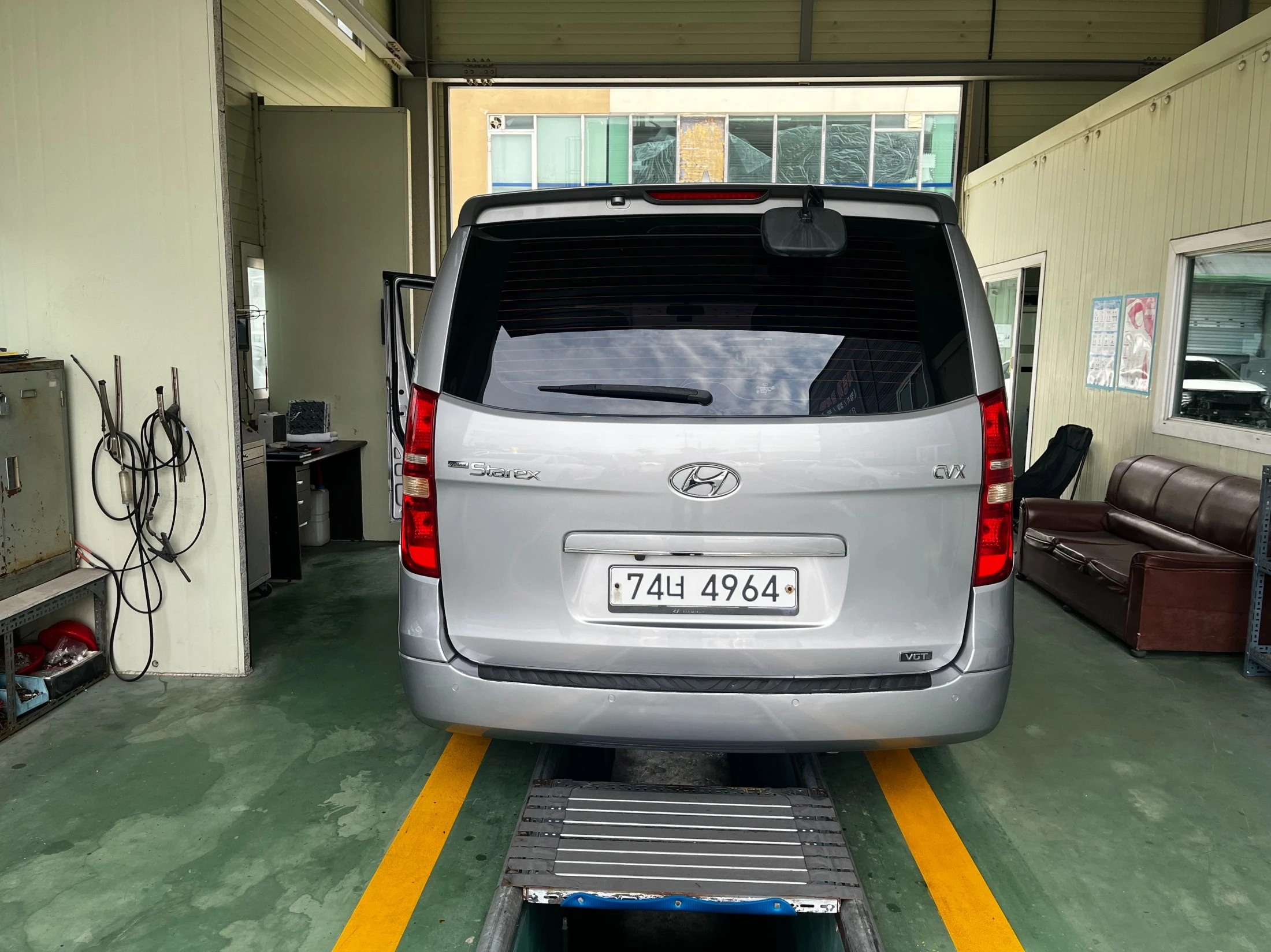 Hyundai Starex Grand Starex, 2012 — фото 2