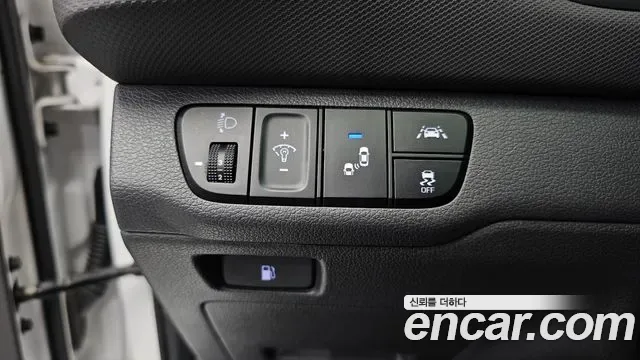 Hyundai Ioniq Ionic Hybrid, 2016 — фото 14