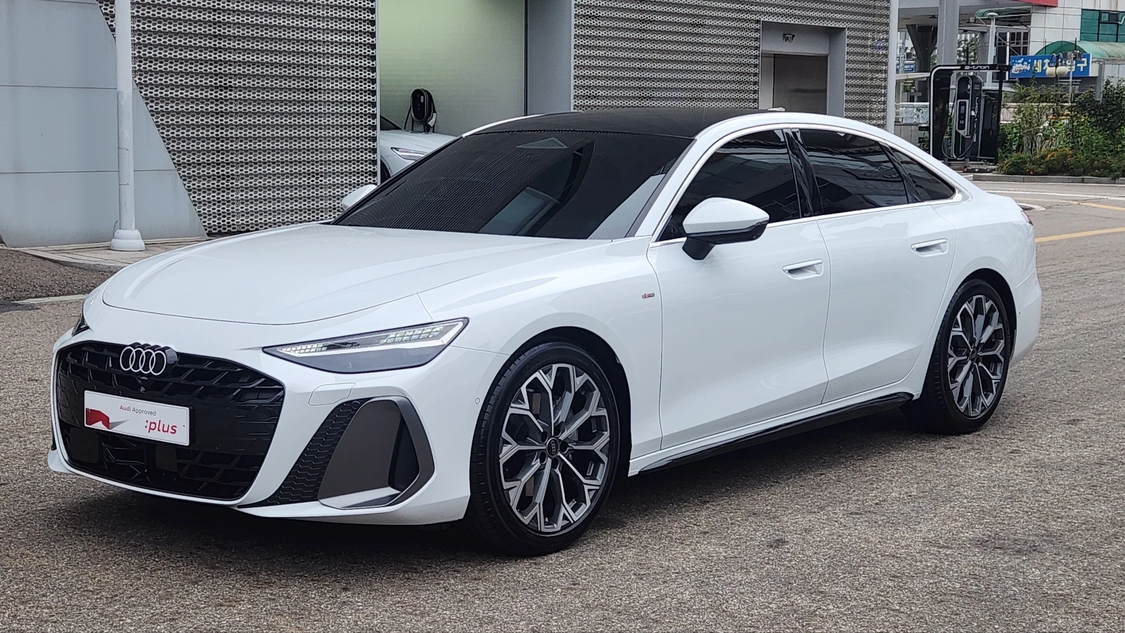 Audi A6 C9