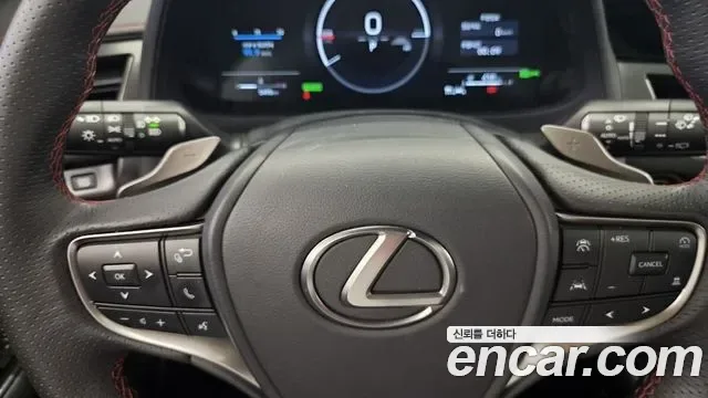 Lexus Ux UX300h, 2025 — фото 15