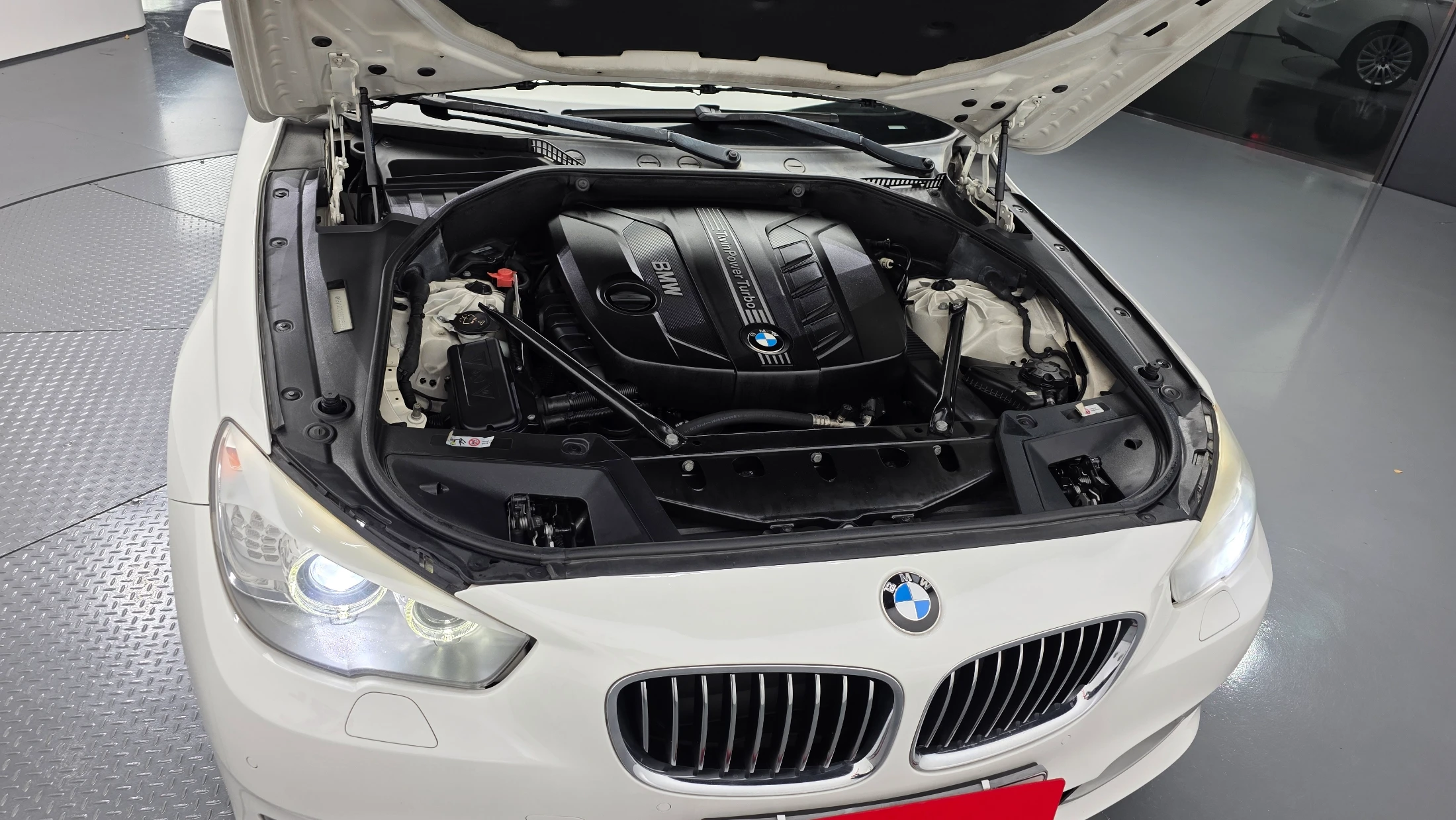 BMW Gran Turismo 5 Series GT (F07), 2012 — фото 6