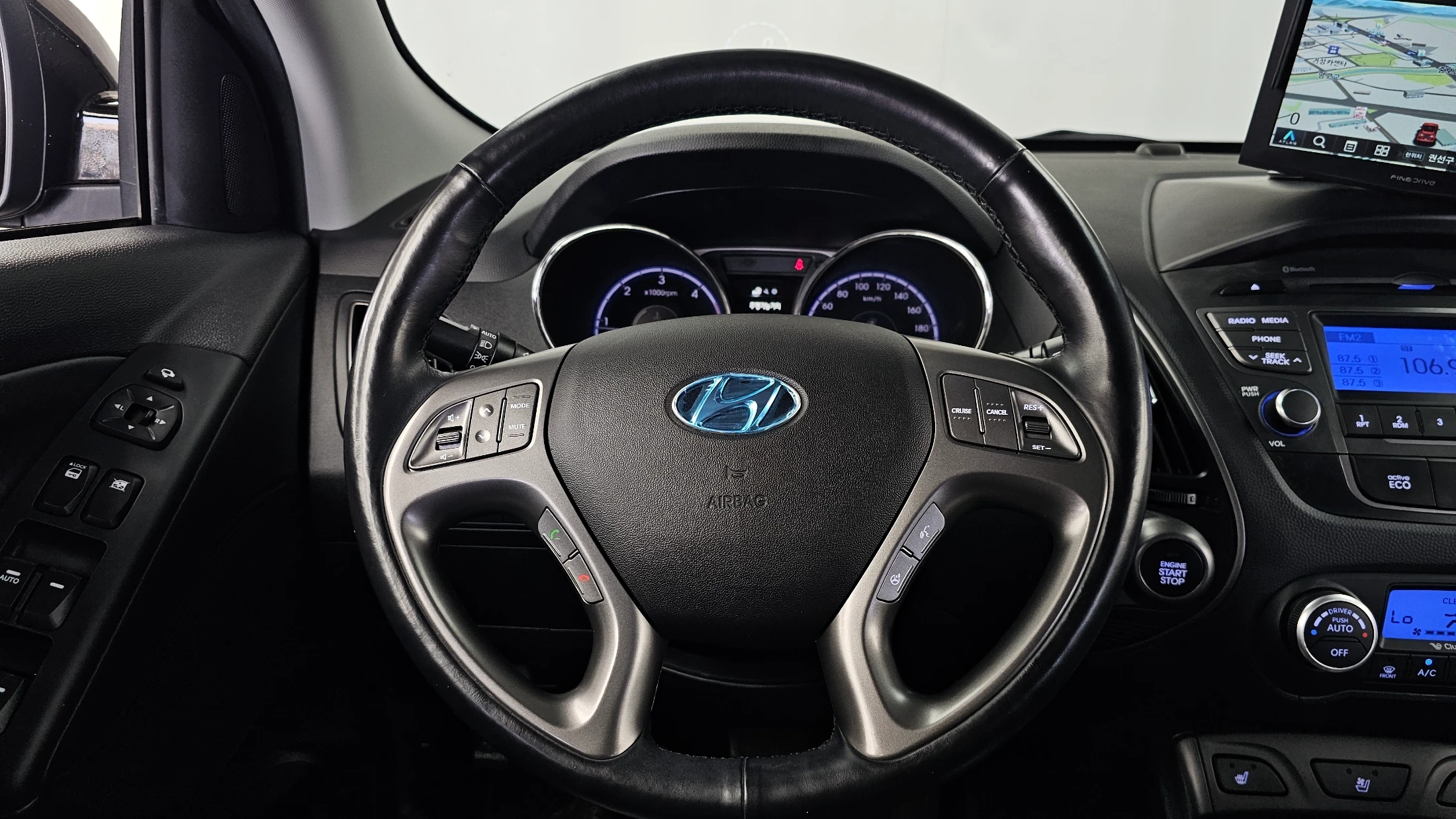 Hyundai Tucson ix, 2013 — фото 13