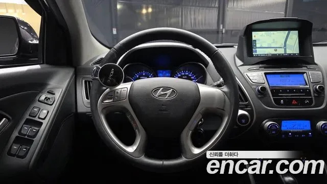 Hyundai Tucson ix, 2010 — фото 13