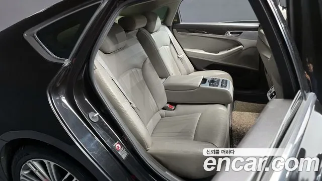 Genesis G80, 2017 — фото 11