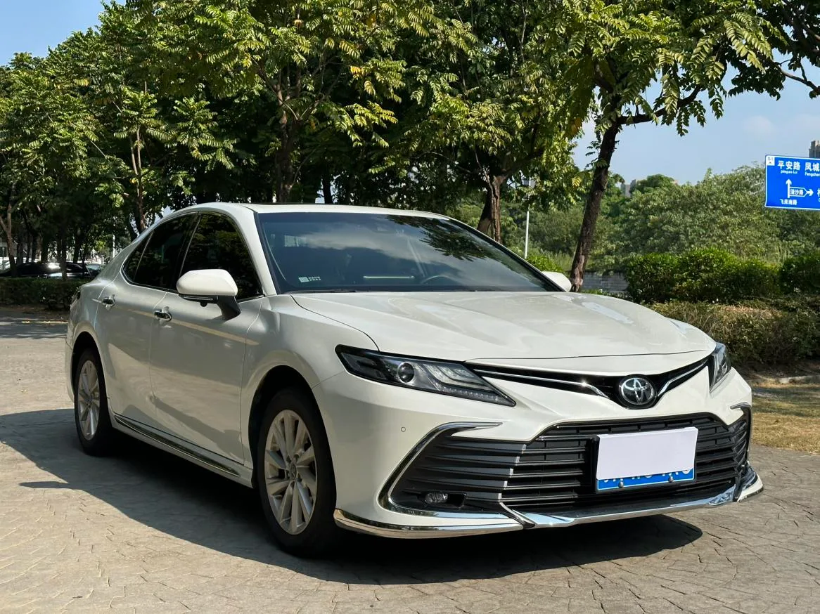 Toyota Camry, 2023 — фото 3