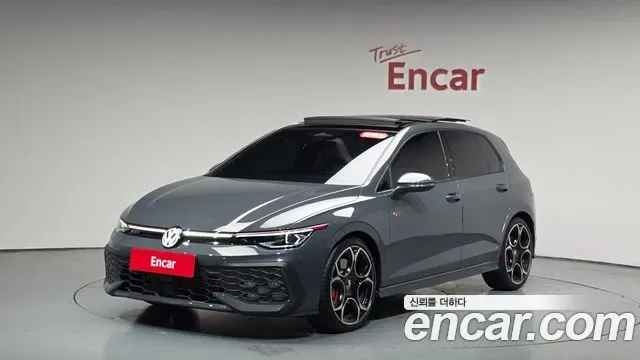 Volkswagen Golf, 2025 — внешний вид автомобиля