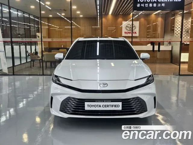 Toyota Camry xv80, 2025 — фото 3