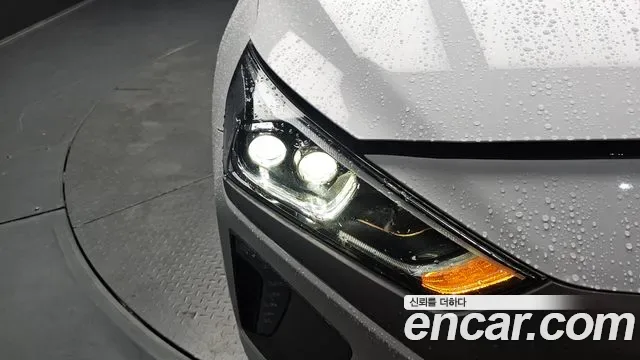Hyundai Ioniq Ionic Electric, 2016 — фото 22