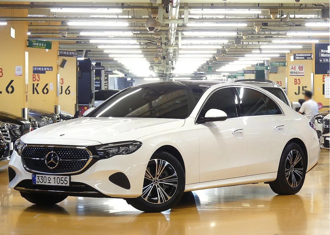 Mercedes-Benz E-Class W214