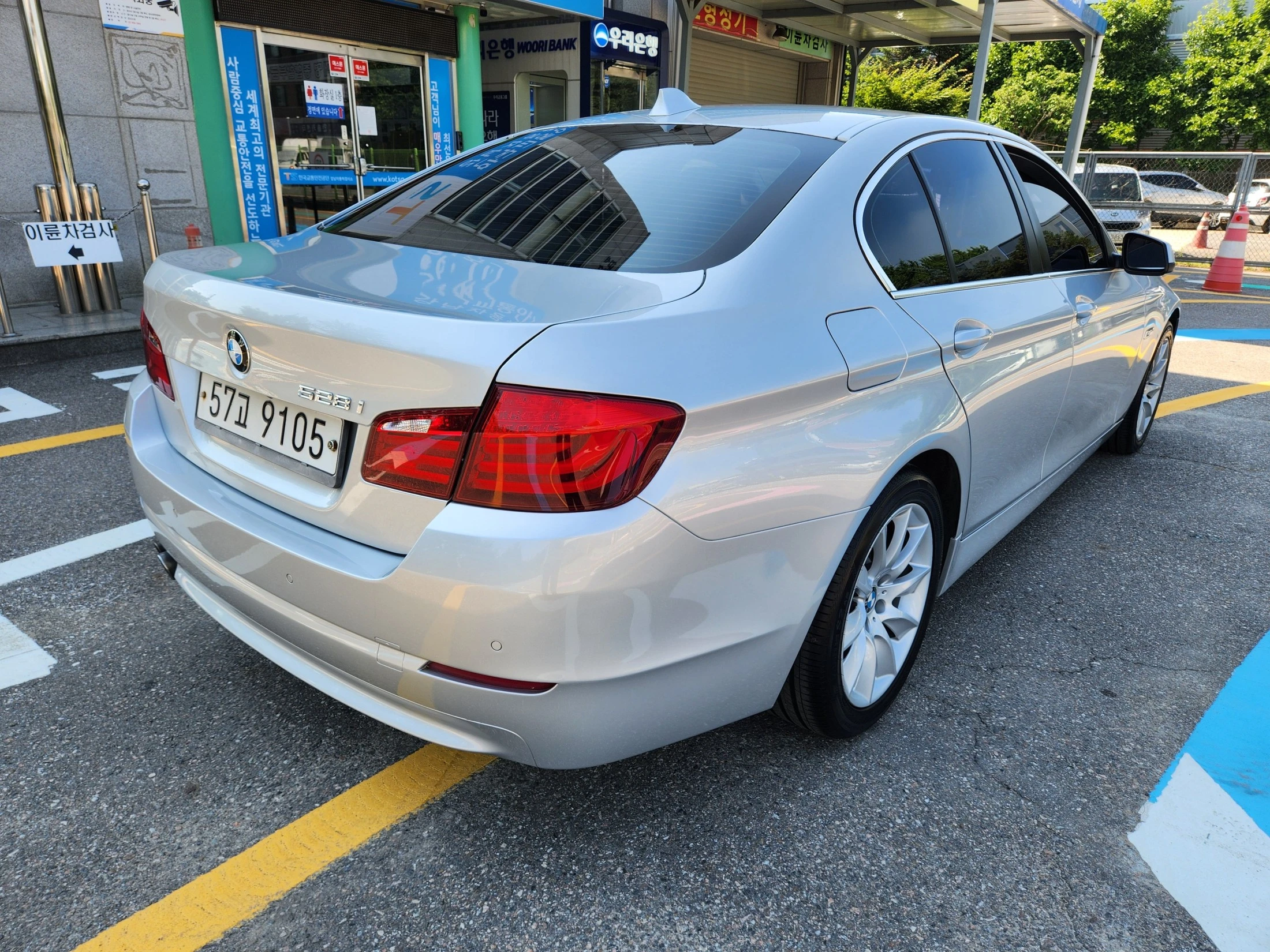 BMW 5-Series F10, 2013 — фото 3