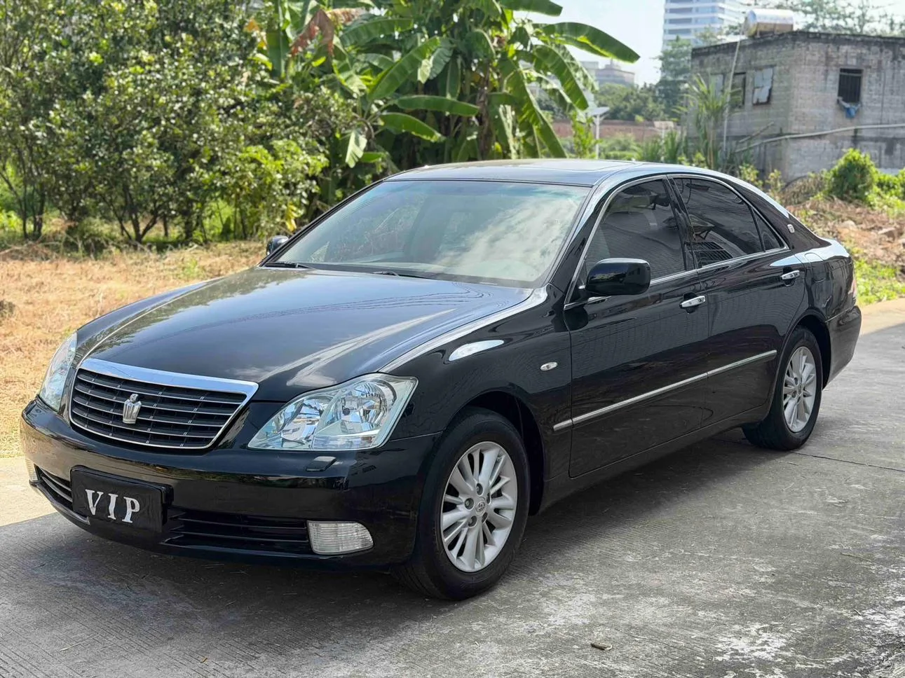Toyota crown