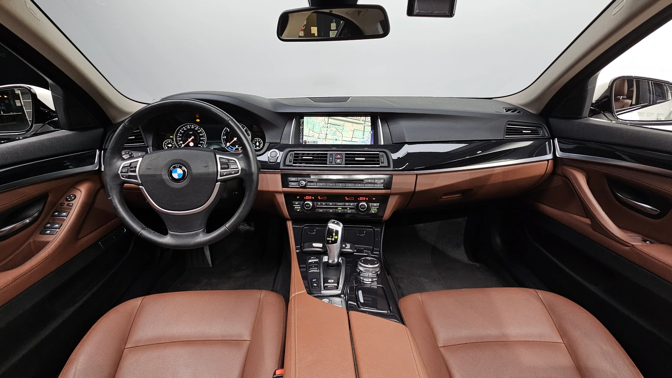 BMW 5-Series F10, 2015 — фото 7