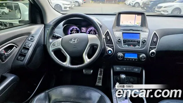 Hyundai Tucson ix, 2010 — фото 10