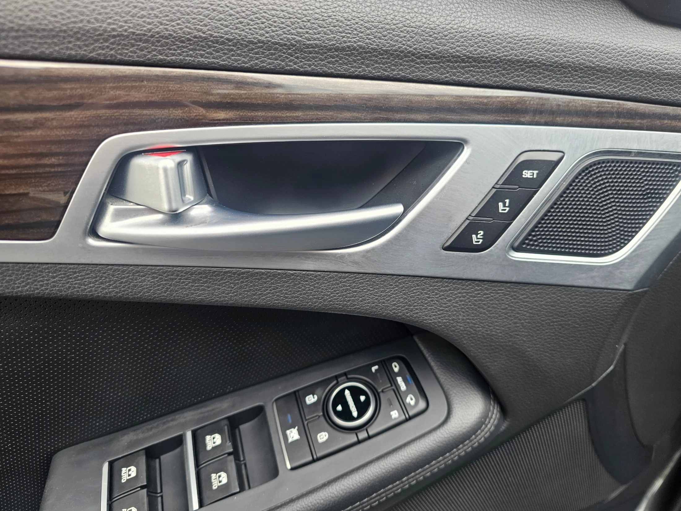 Genesis G80, 2017 — фото 17