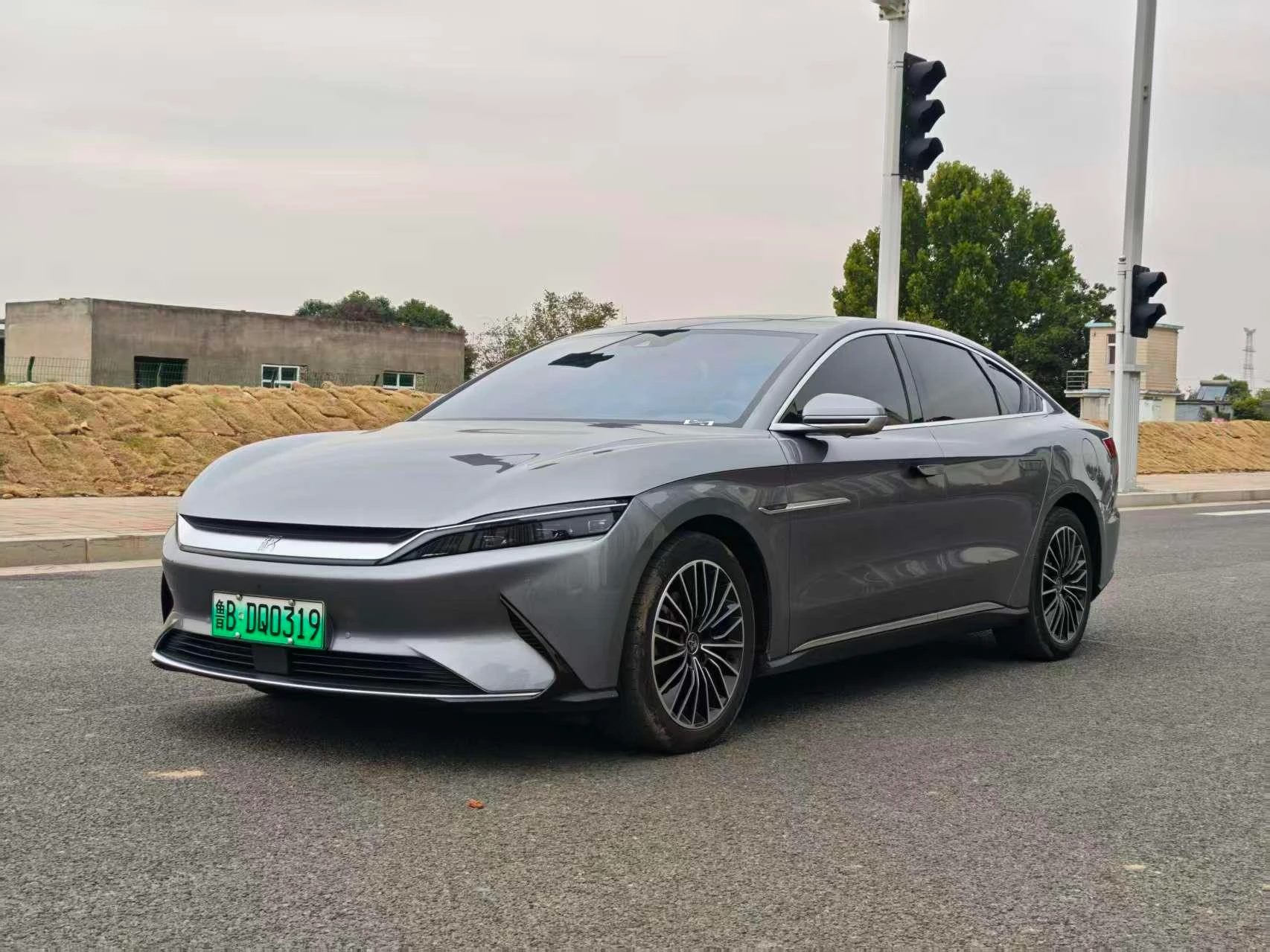 BYD Han EV