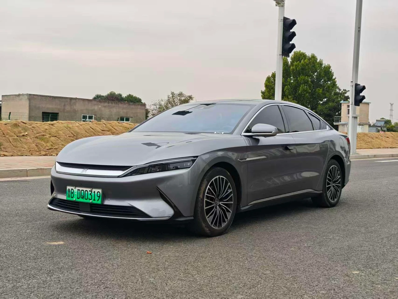 BYD Han EV