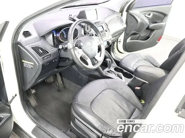 Hyundai Tucson ix, 2012 — фото 17