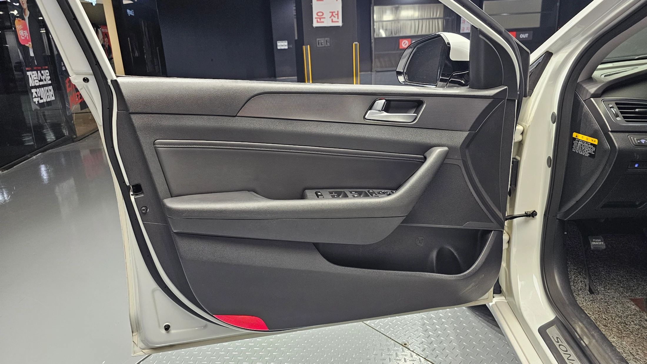 Hyundai Sonata LF Sonata, 2014 — фото 24