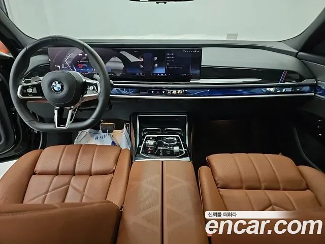 BMW 7-Series G70, 2025 — фото 7