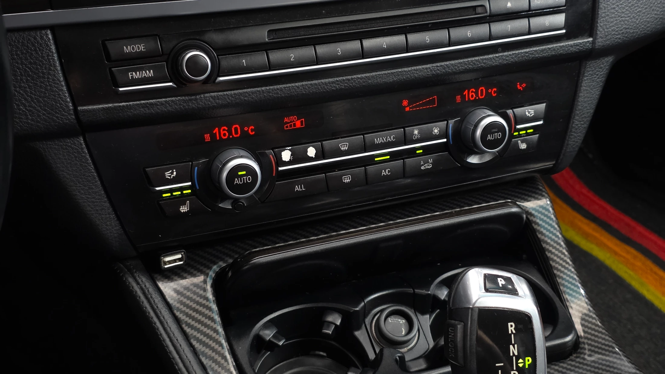 BMW 5-Series F10, 2013 — фото 19