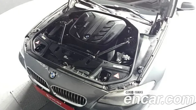 BMW 5-Series F10, 2011 — фото 6