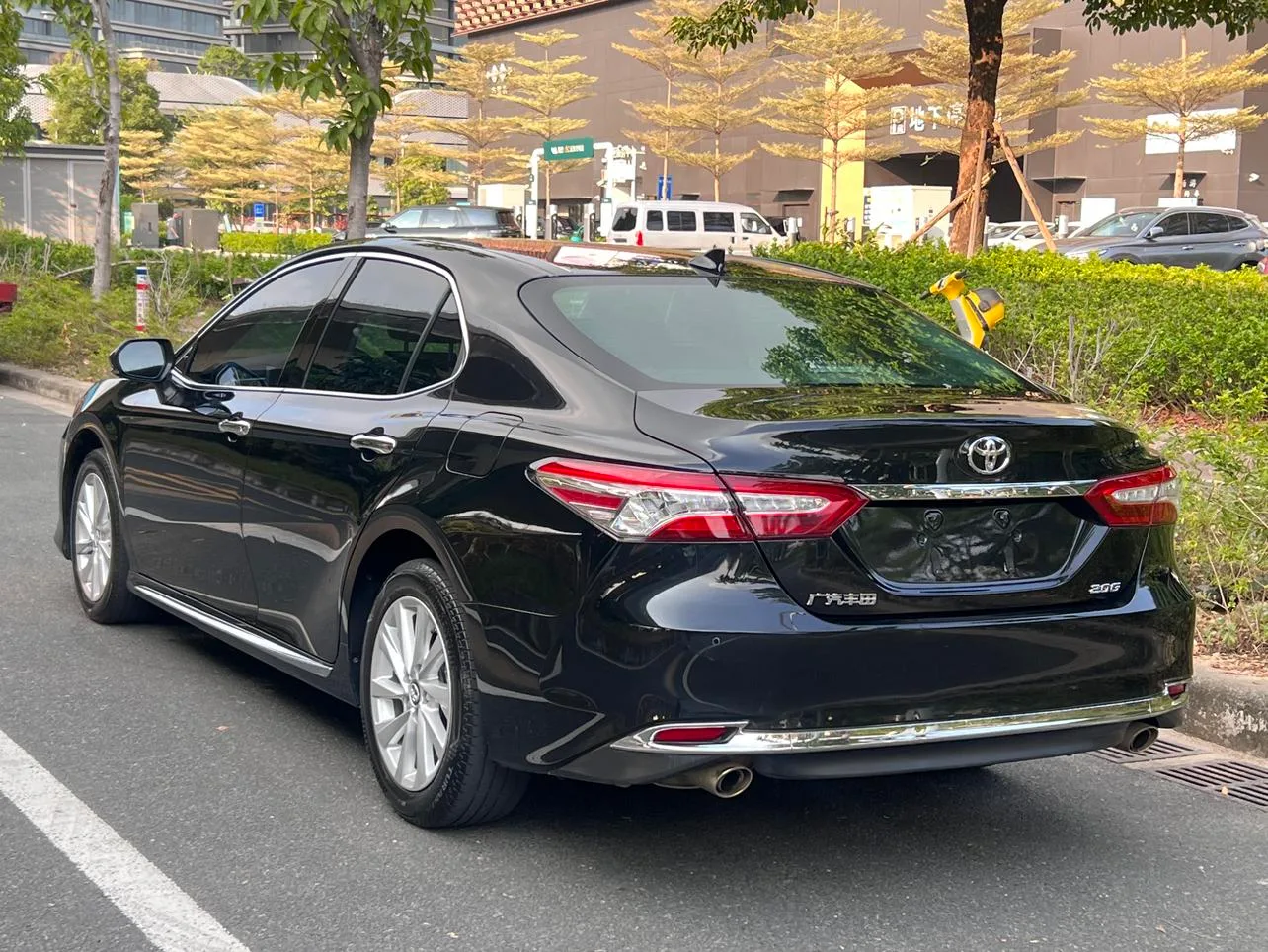 Toyota Camry, 2023 — фото 6