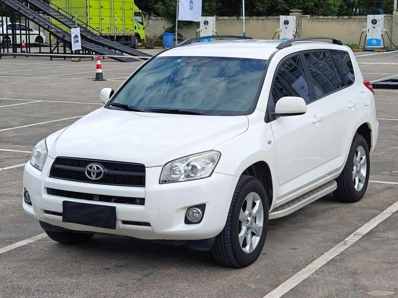 Toyota RAV4 Rongfang