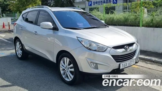 Hyundai Tucson ix, 2012 — фото 2