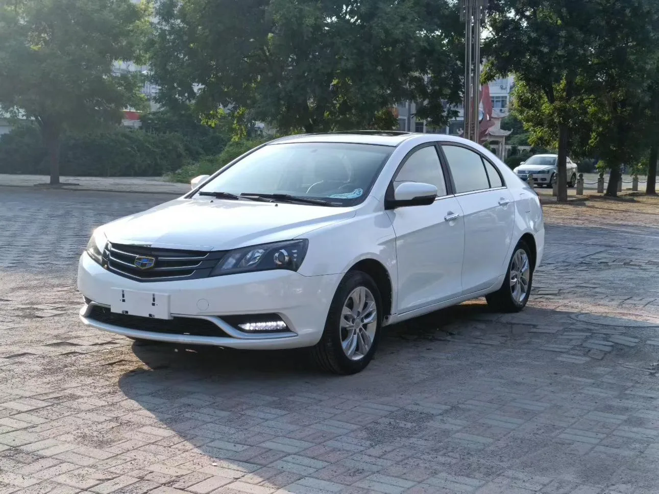 Geely emgrand