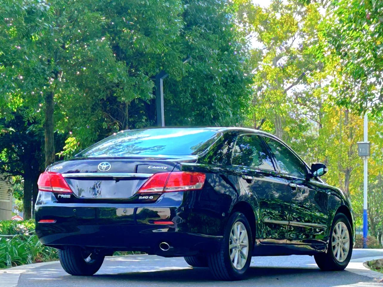 Toyota Camry, 2010 — фото 5