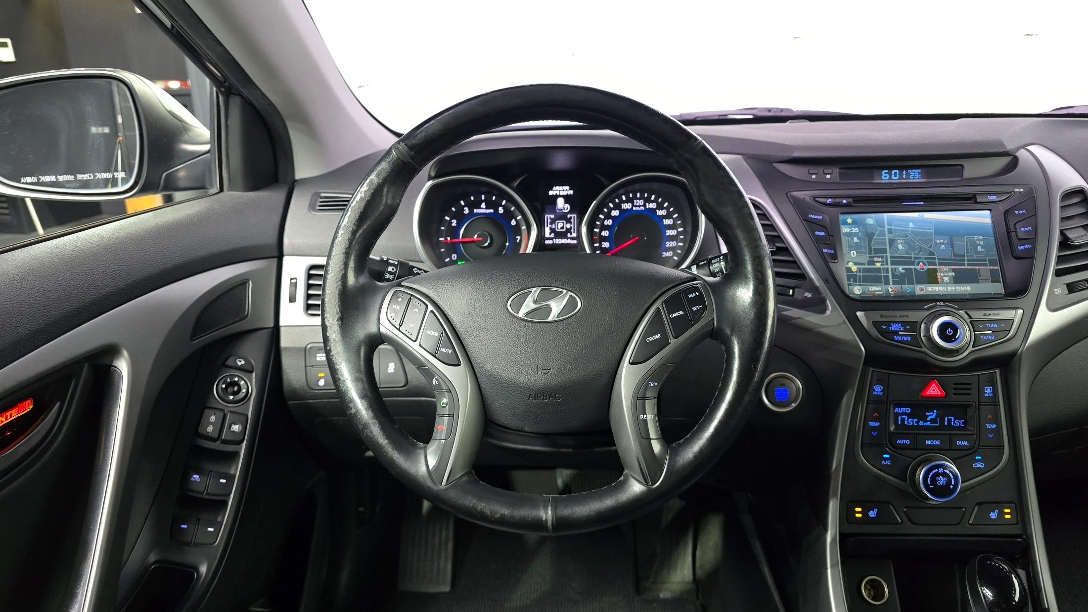 Hyundai Avante, 2013 — фото 13