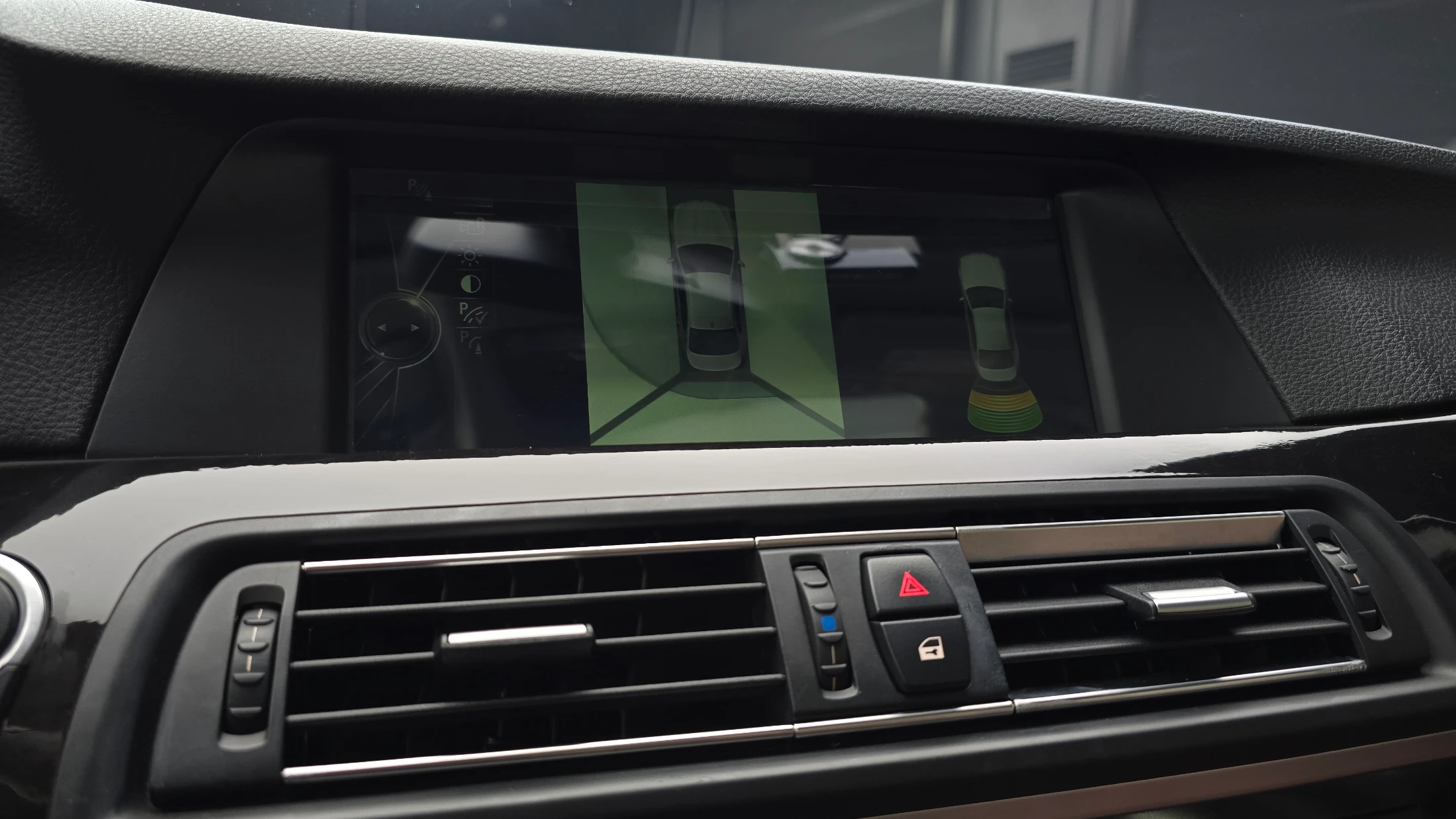 BMW 5-Series F10, 2013 — фото 17