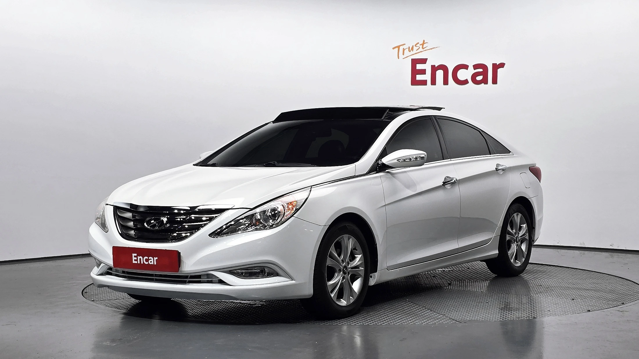 Hyundai Sonata YF Sonata, 2010 — внешний вид автомобиля
