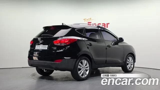 Hyundai Tucson ix, 2012 — фото 2