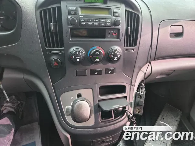 Hyundai Starex Grand Starex, 2012 — фото 11
