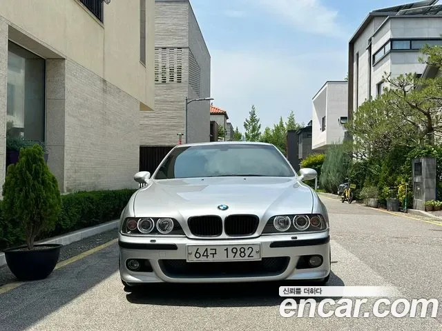 BMW M5 E39
