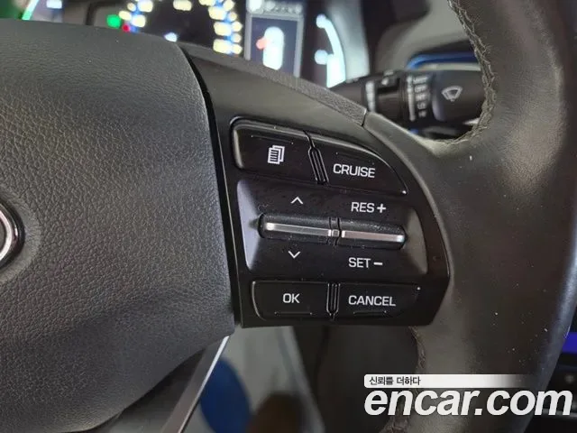 Hyundai Ioniq Ionic Hybrid, 2016 — фото 16