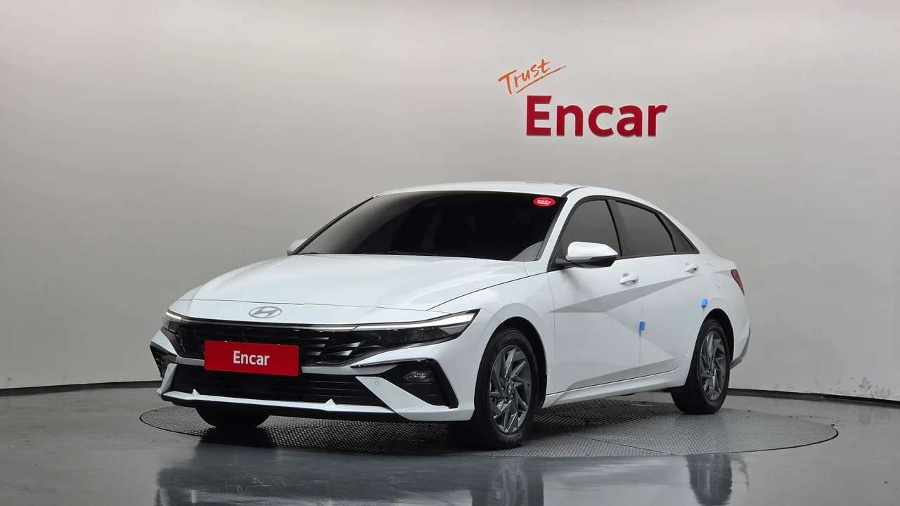 Hyundai The Avante Hybrid (CN7)