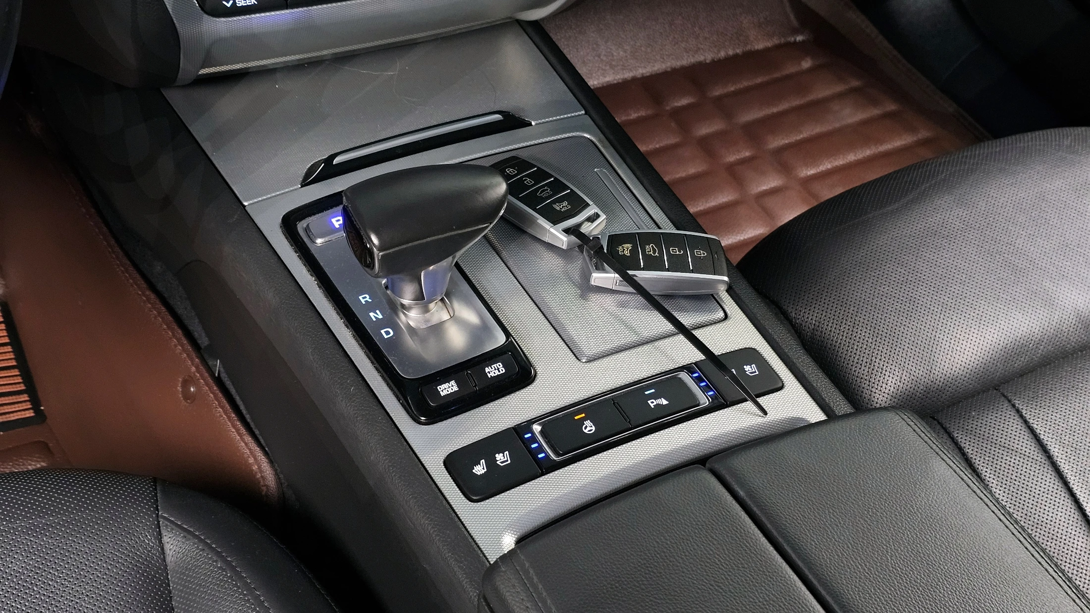 Genesis G80, 2016 — фото 14