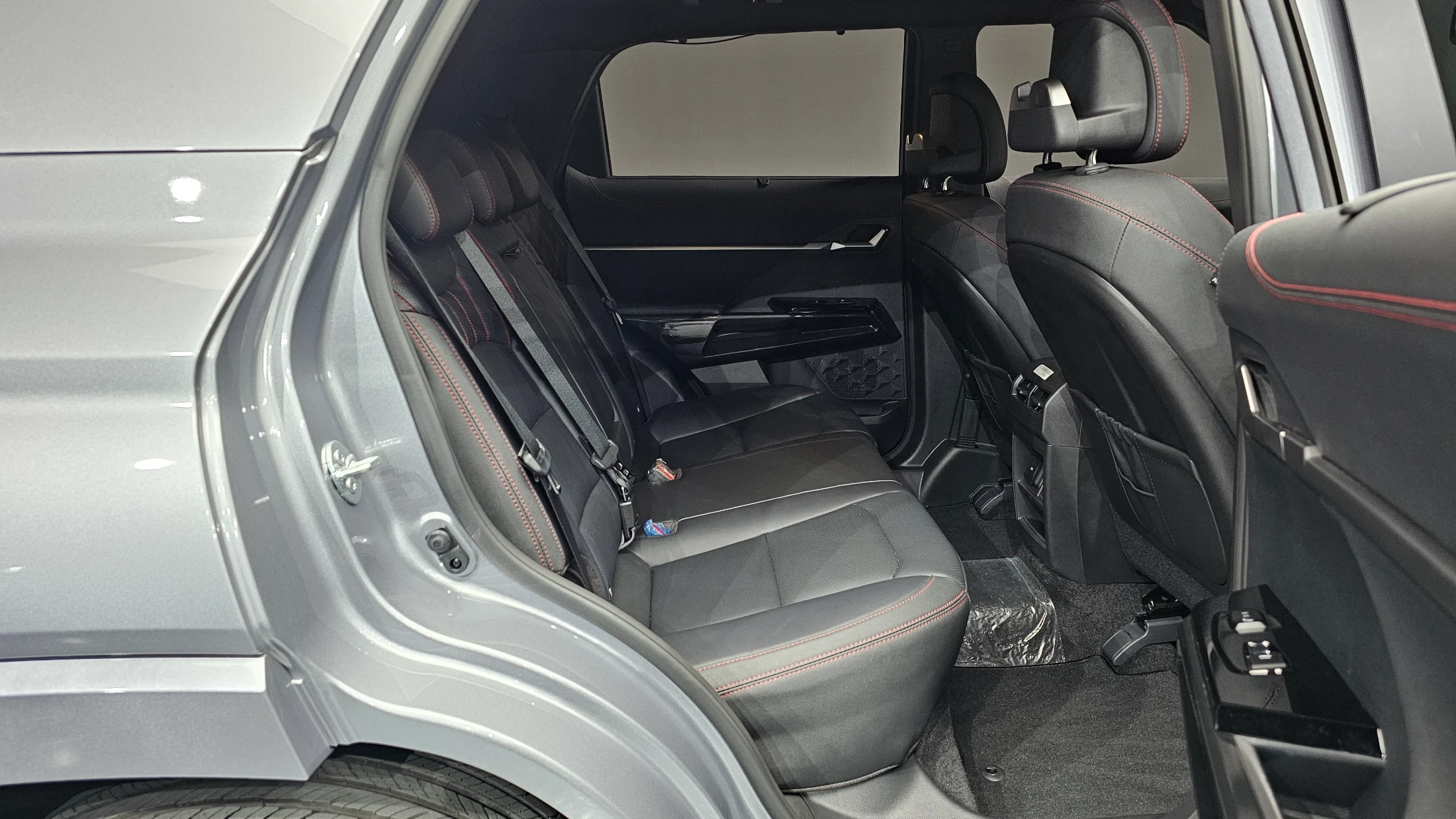 KG_Mobility_Ssangyong Actyon Activian, 2025 — фото 28