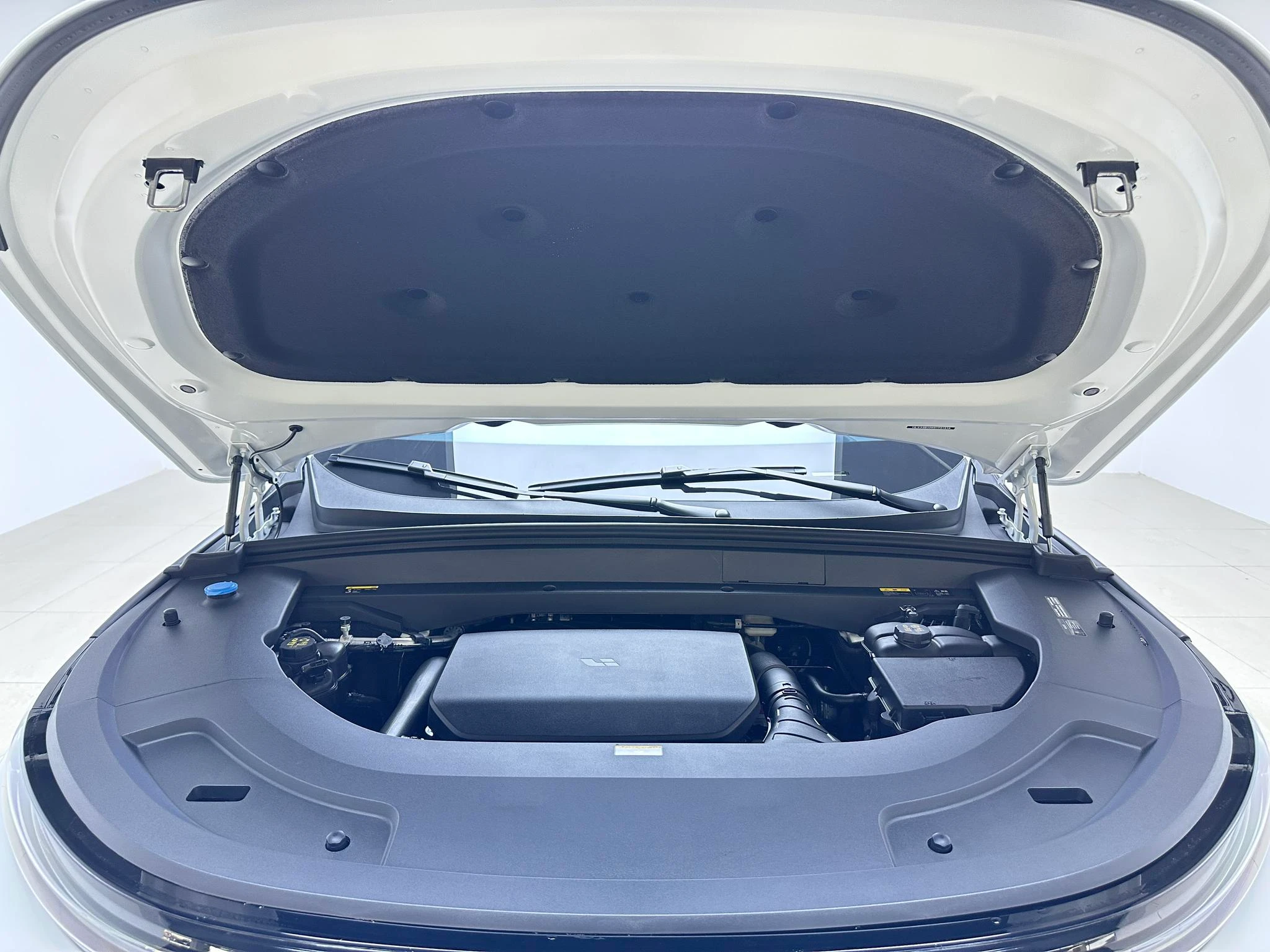 Li Auto Ideal L7, 2023 — фото 17