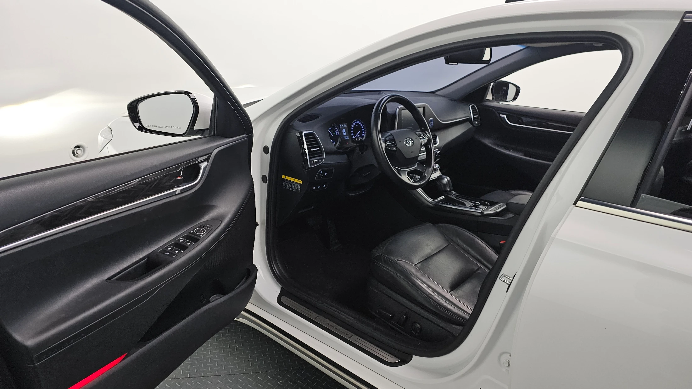 Hyundai Grandeur Ig Hybrid, 2018 — фото 10